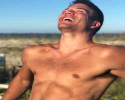The actor is a fitness freak and works hard at the gym to maintain his abs.